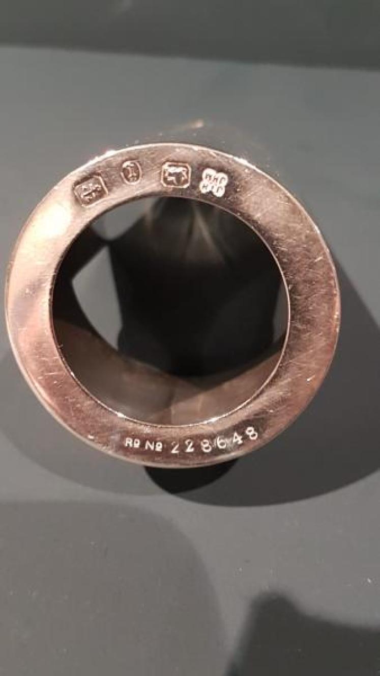 Unusual Victorian Silver Nib Ink Well - Image 6