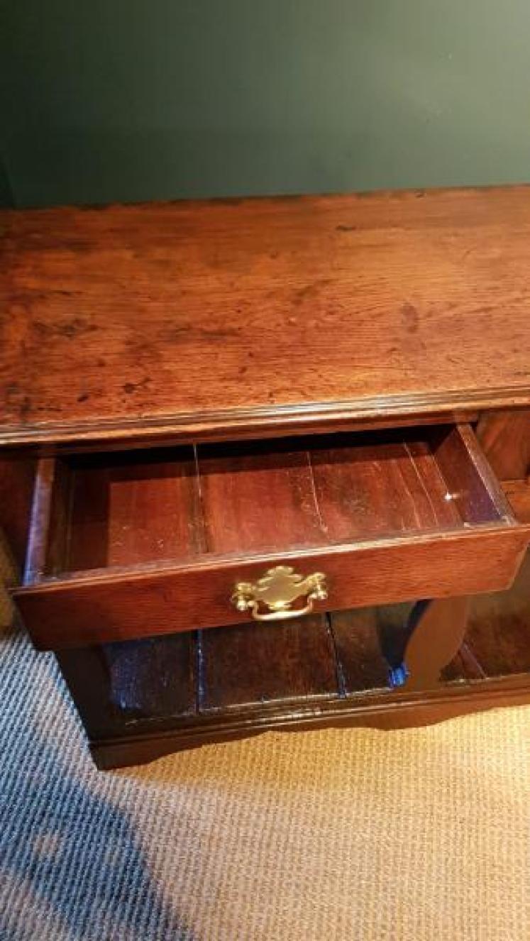 George II Oak Open Pot Board Dresser - Image 4