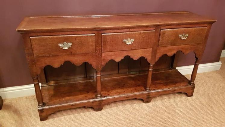 Small George II Period Oak Open Pot Board Dresser - Image 1