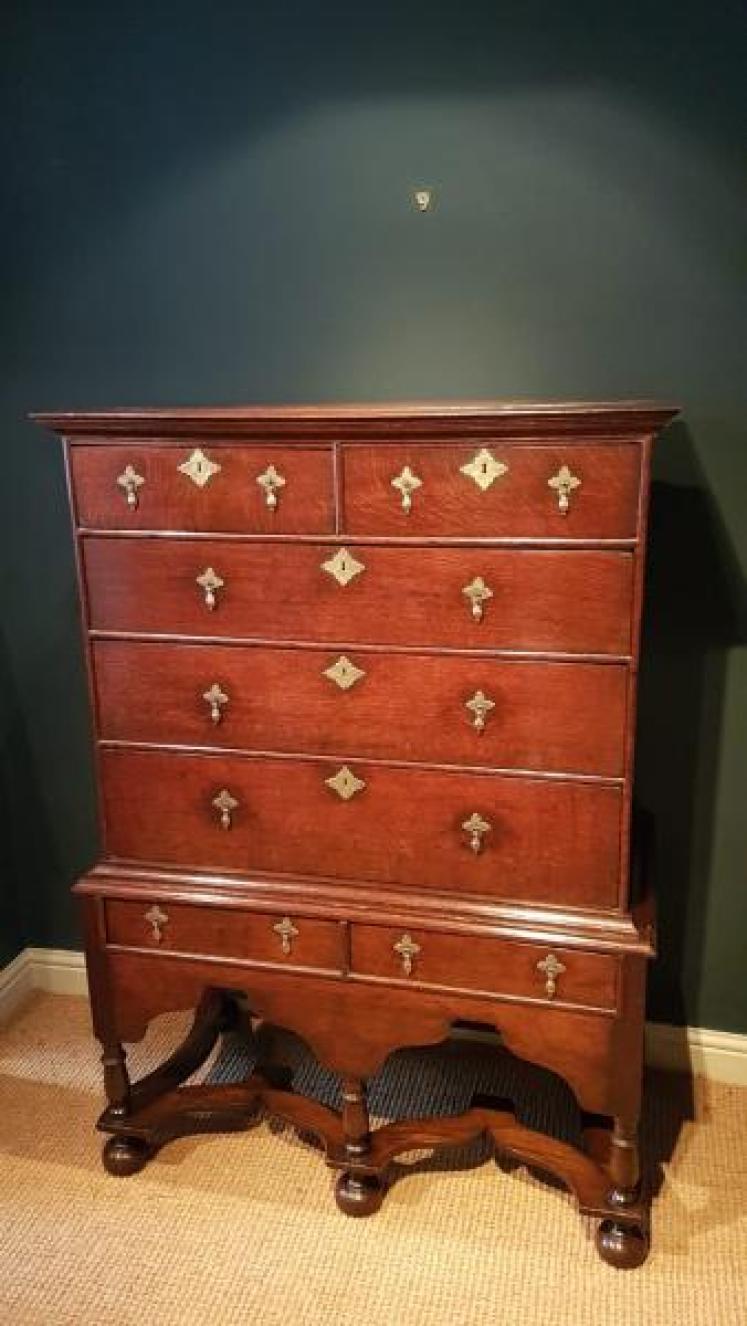 Outstanding Original George I Oak Chest on Stand - Image 2