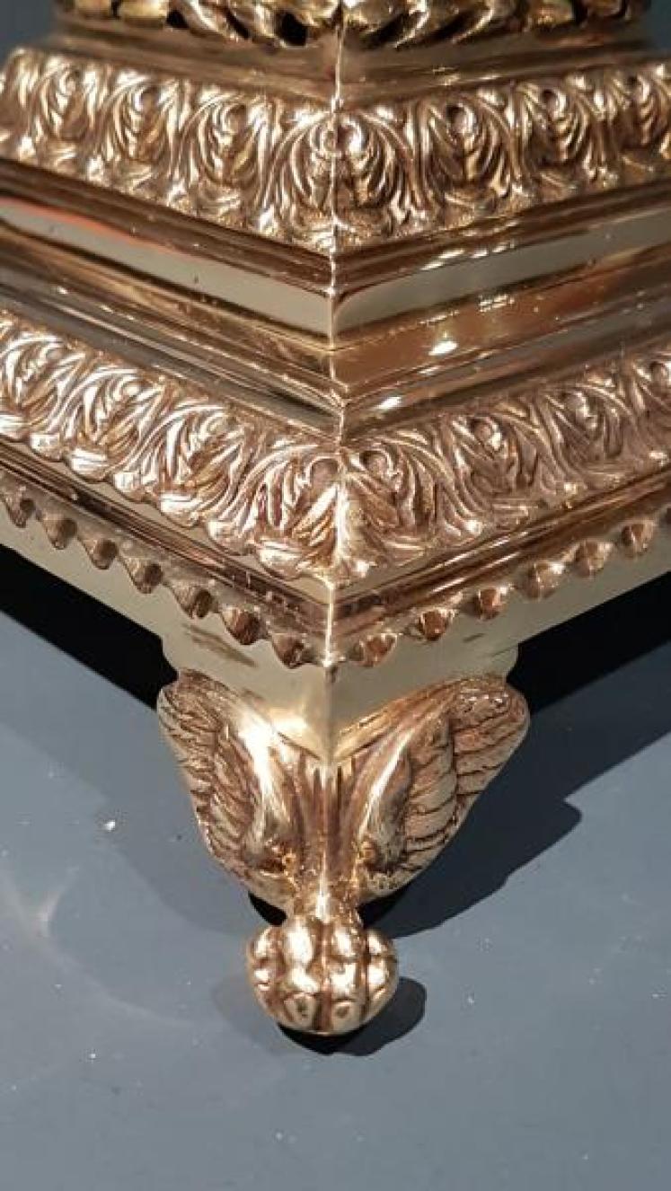 Impressive Late Victorian Cast Brass Table Lamp - Image 6