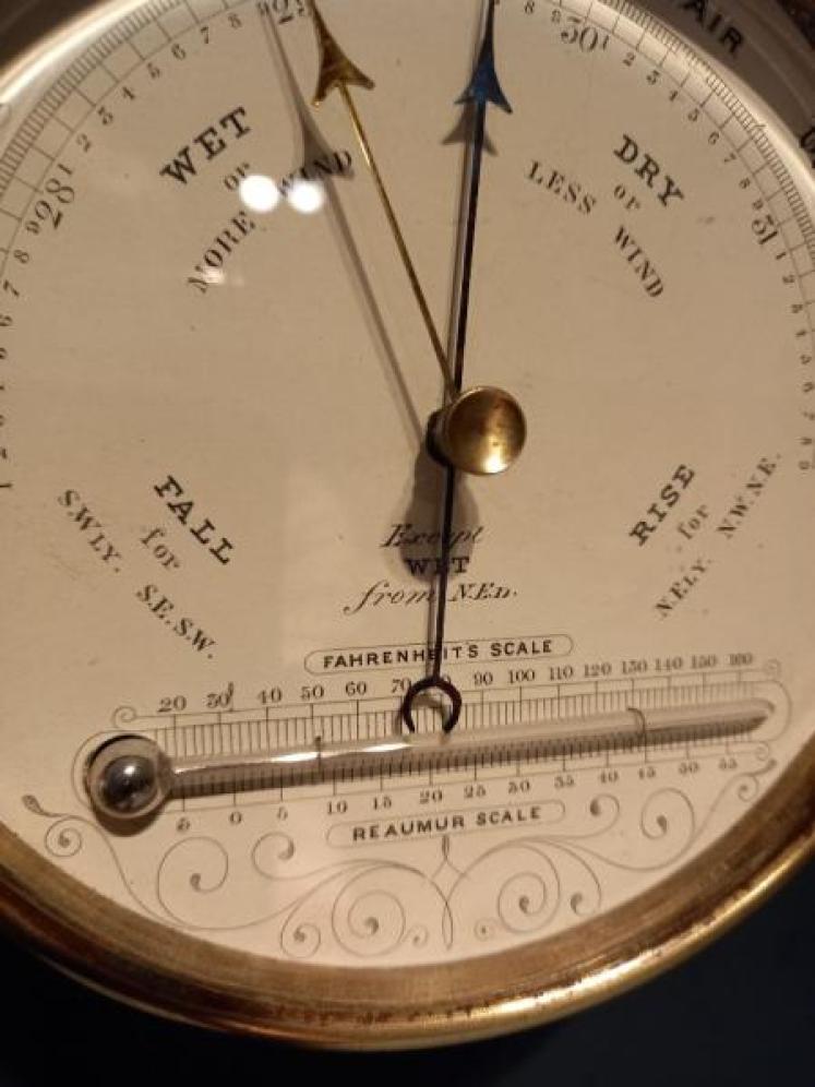 Antique Polished Brass Marine Barometer with Thermometer - Image 5