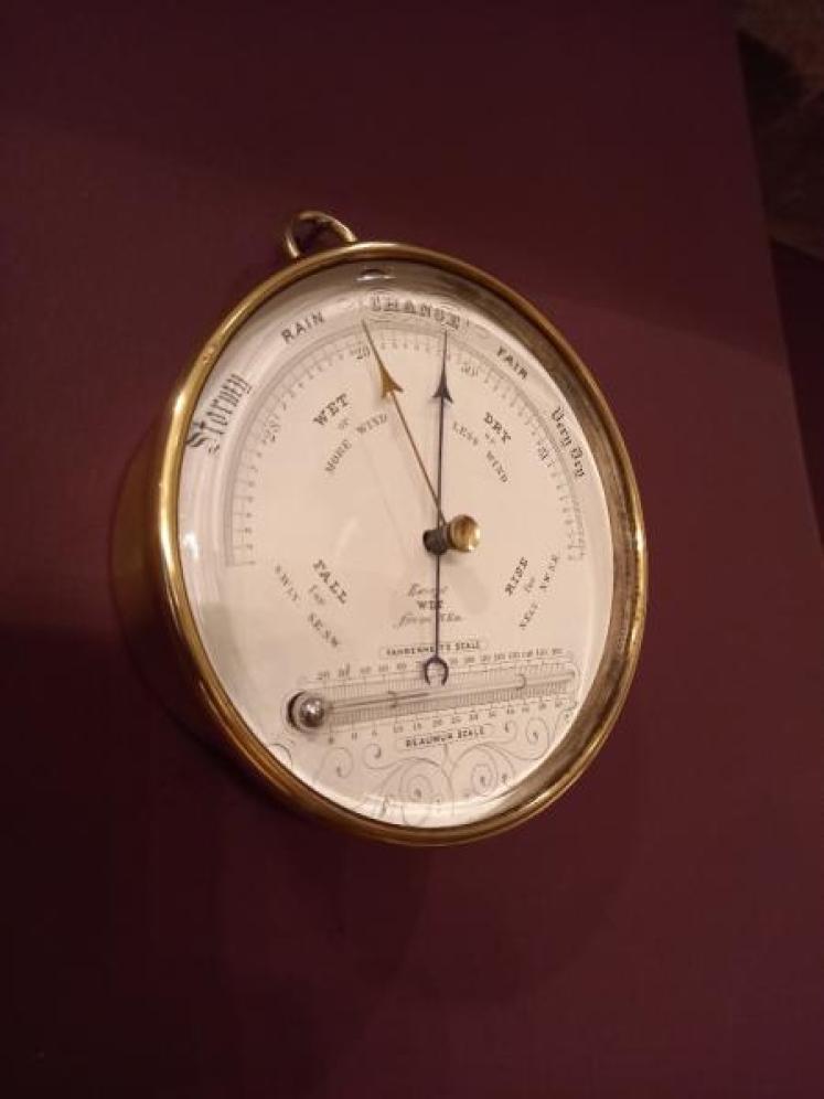 Antique Polished Brass Marine Barometer with Thermometer - Image 7