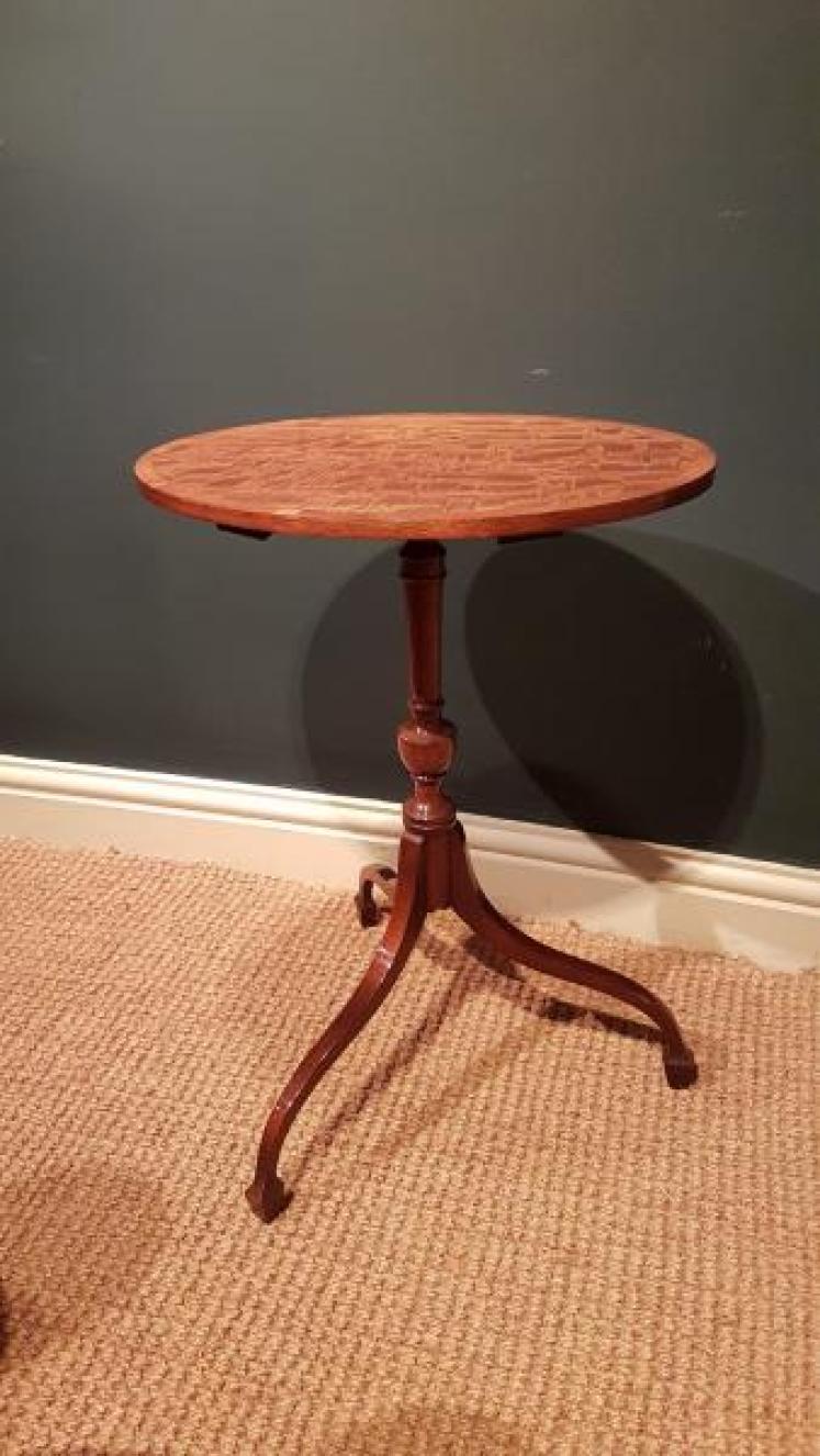 Fine Quality Victorian Mahogany Wine Table - Image 1