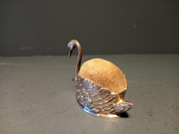 George V period Silver Novelty Swan Pin Cushion - Image 4