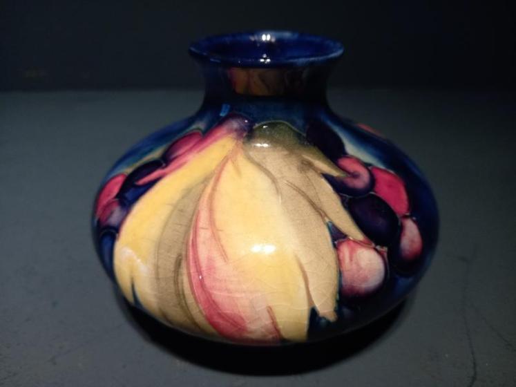 Moorcroft Leaf & Berries Vase - Image 2