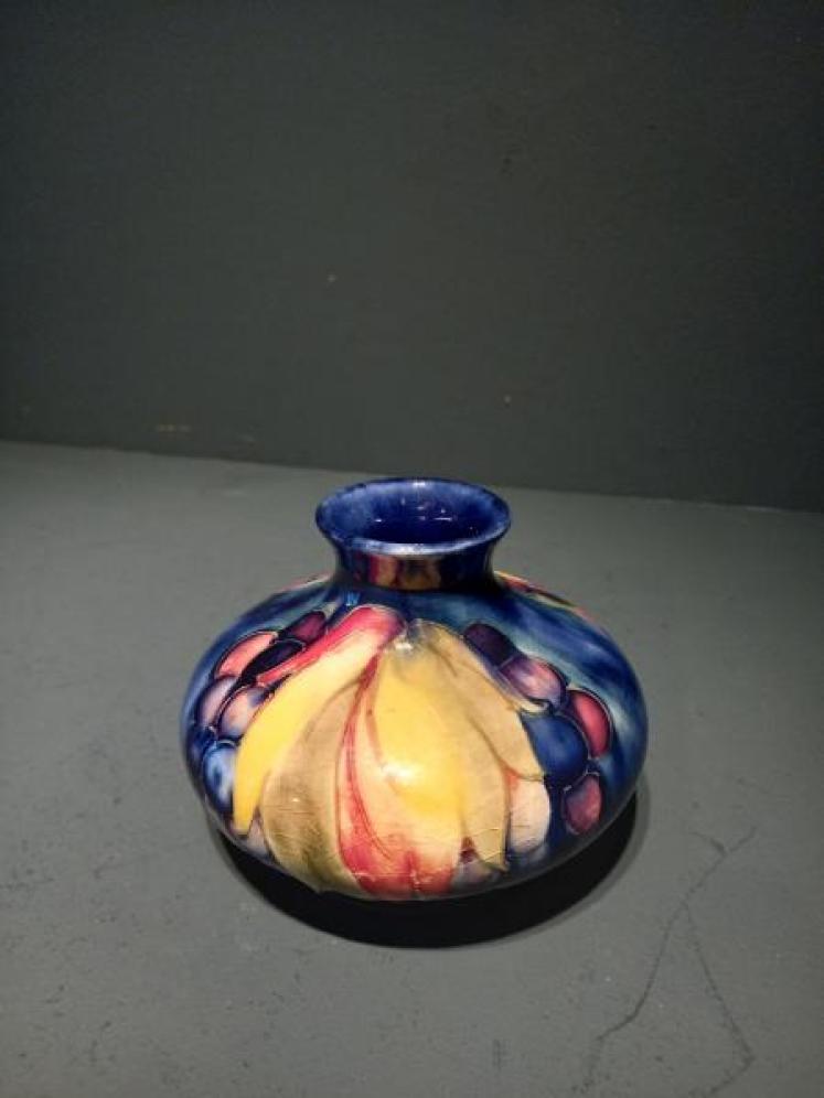 Moorcroft Leaf & Berries Vase - Image 6