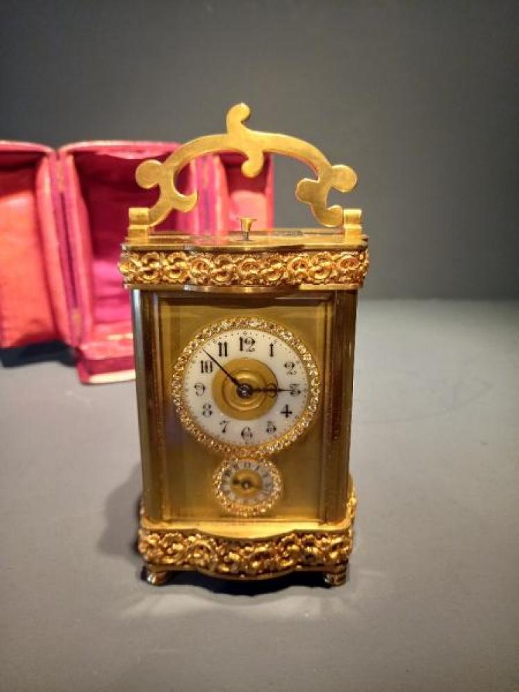 Fine 19th Century Striking Carriage Clock in Original Case - Image 2