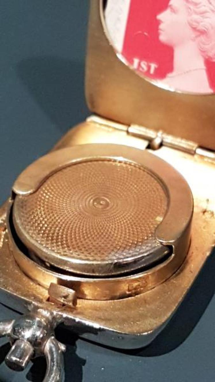Edwardian Stamp and Sovereign Case - Image 6
