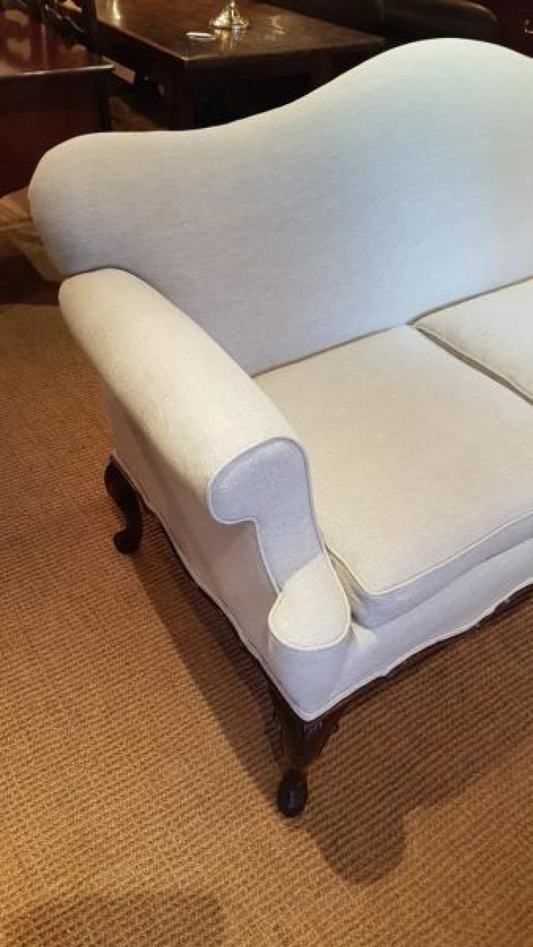 Fine Quality Victorian Linen Covered Sofa - Image 2