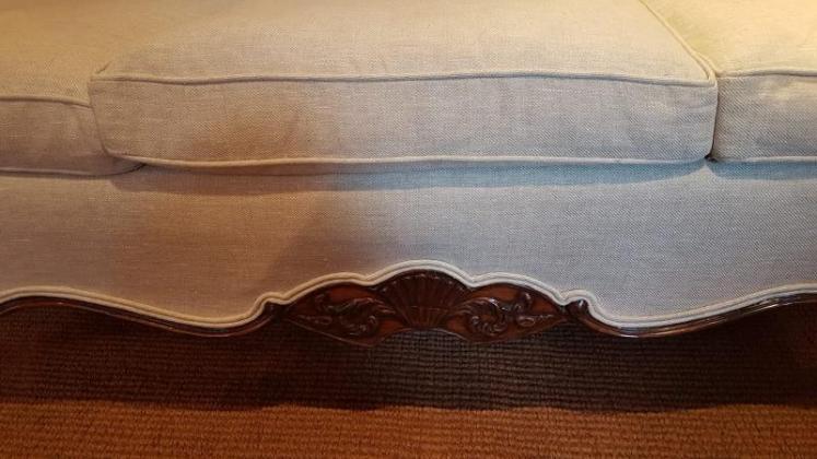 Fine Quality Victorian Linen Covered Sofa - Image 5