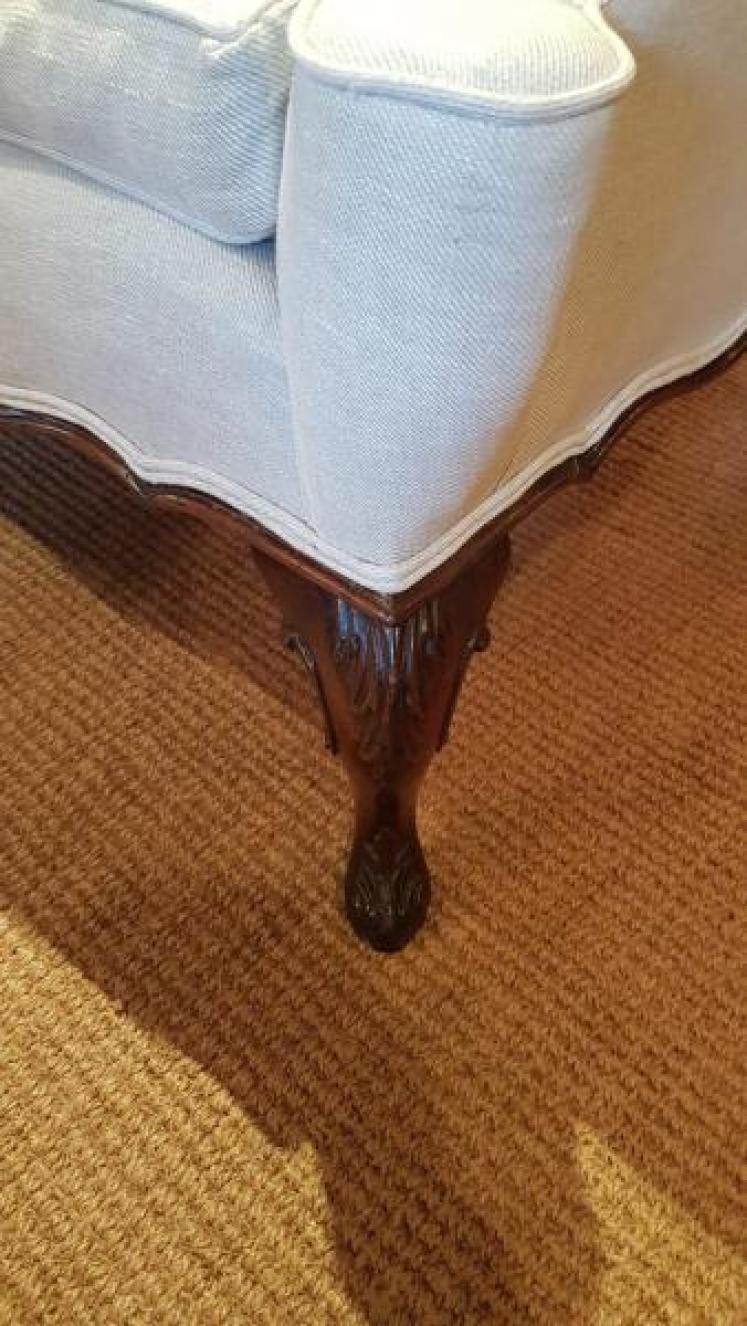 Fine Quality Victorian Linen Covered Sofa - Image 6