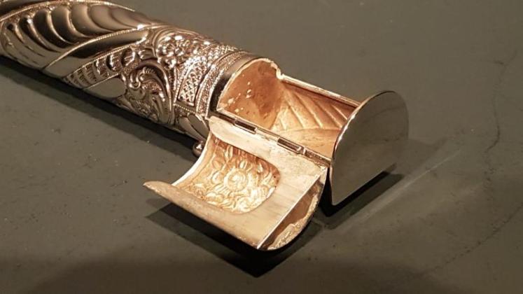 Superb Victorian Silver Cigar Match and Stamp Case - Image 4