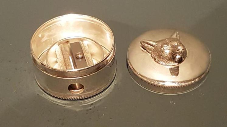 George V Silver Fox Head Pencil Sharpener - Image 2