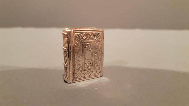 William IV Silver Book Vinaigrette - Image 1