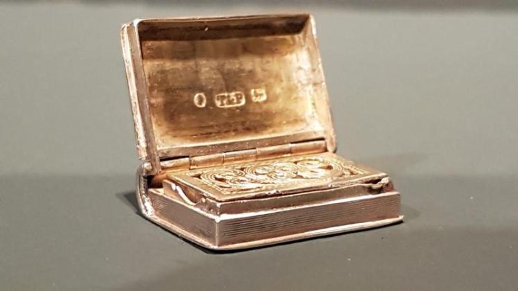 William IV Silver Book Vinaigrette - Image 2
