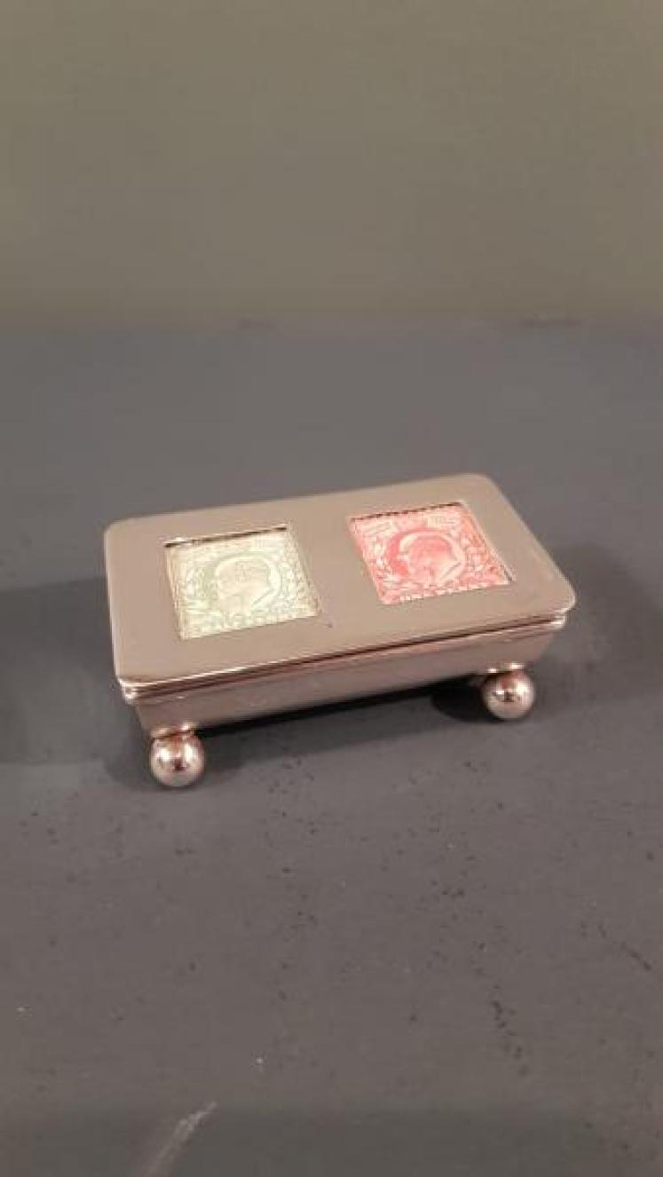 Victorian Silver Levi & Salaman Stamp Box - Image 2