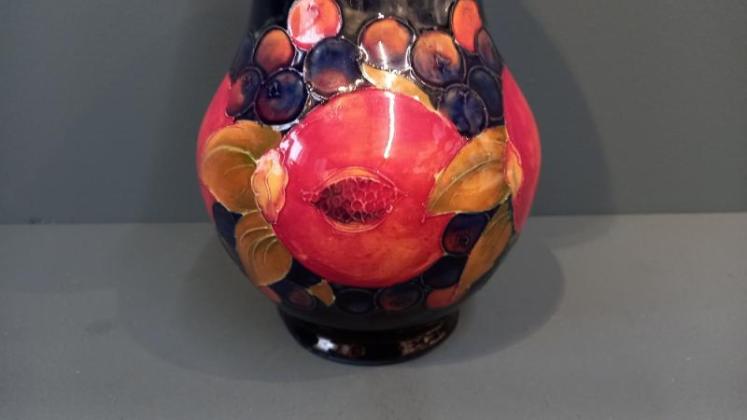 An Early Moorcroft 'Seeded Pomegranate' Vase - Image 7