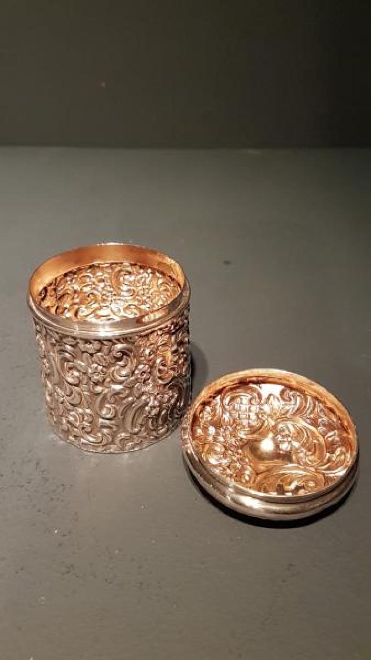 Victorian Embossed Silver Table Jar - Image 3