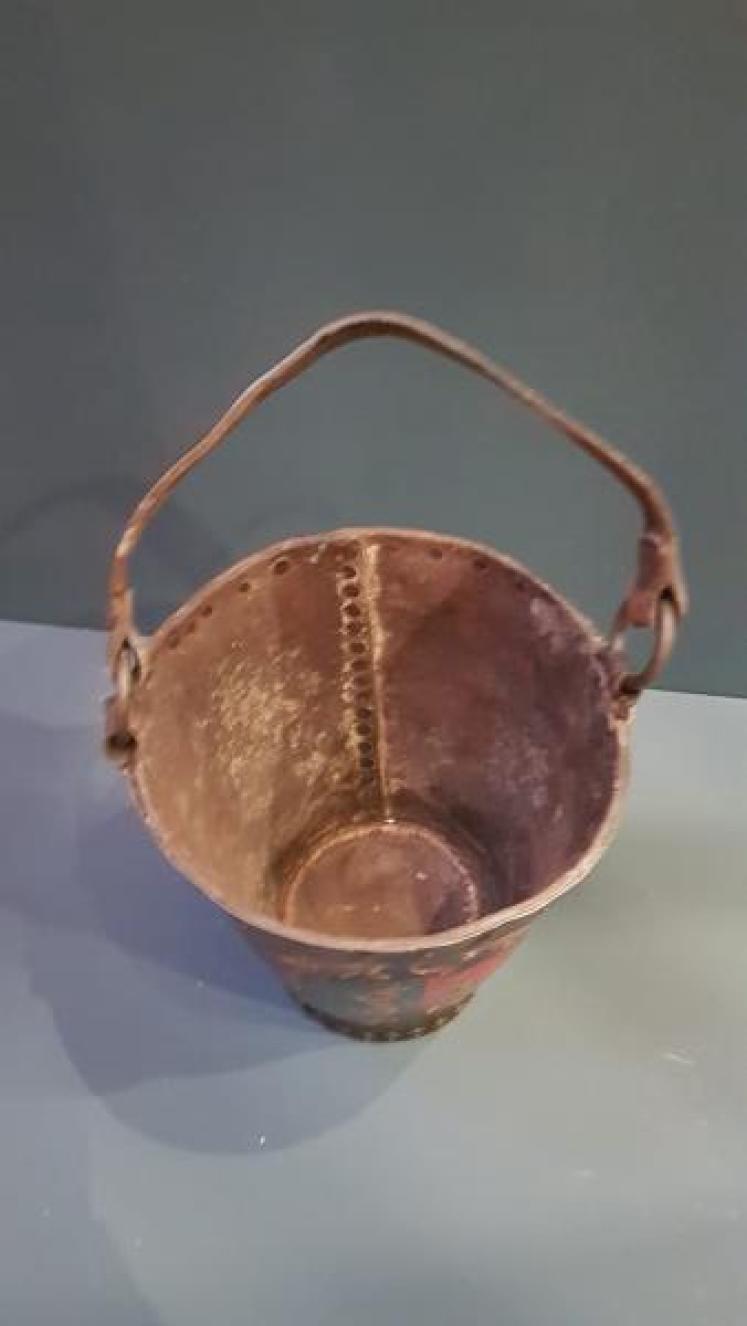 Superb Antique Leather Fire Bucket - Image 5