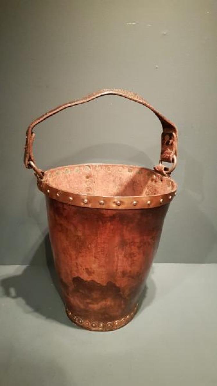 Early Victorian Leather Fire Bucket - Image 1