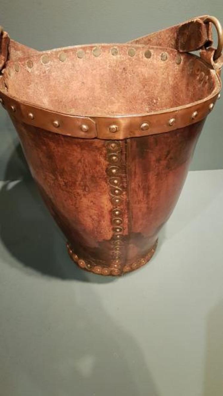 Early Victorian Leather Fire Bucket - Image 5
