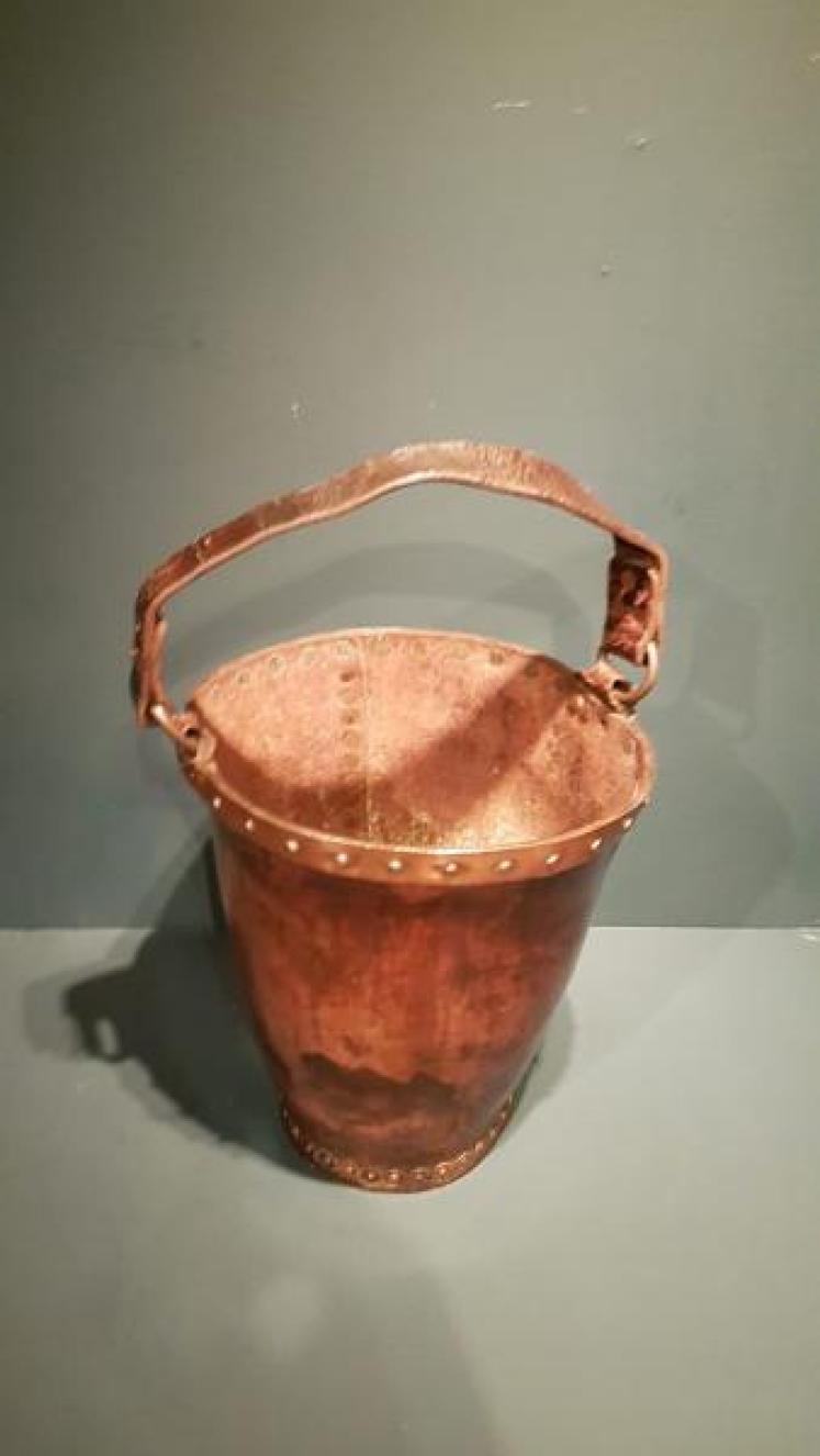 Early Victorian Leather Fire Bucket - Image 6
