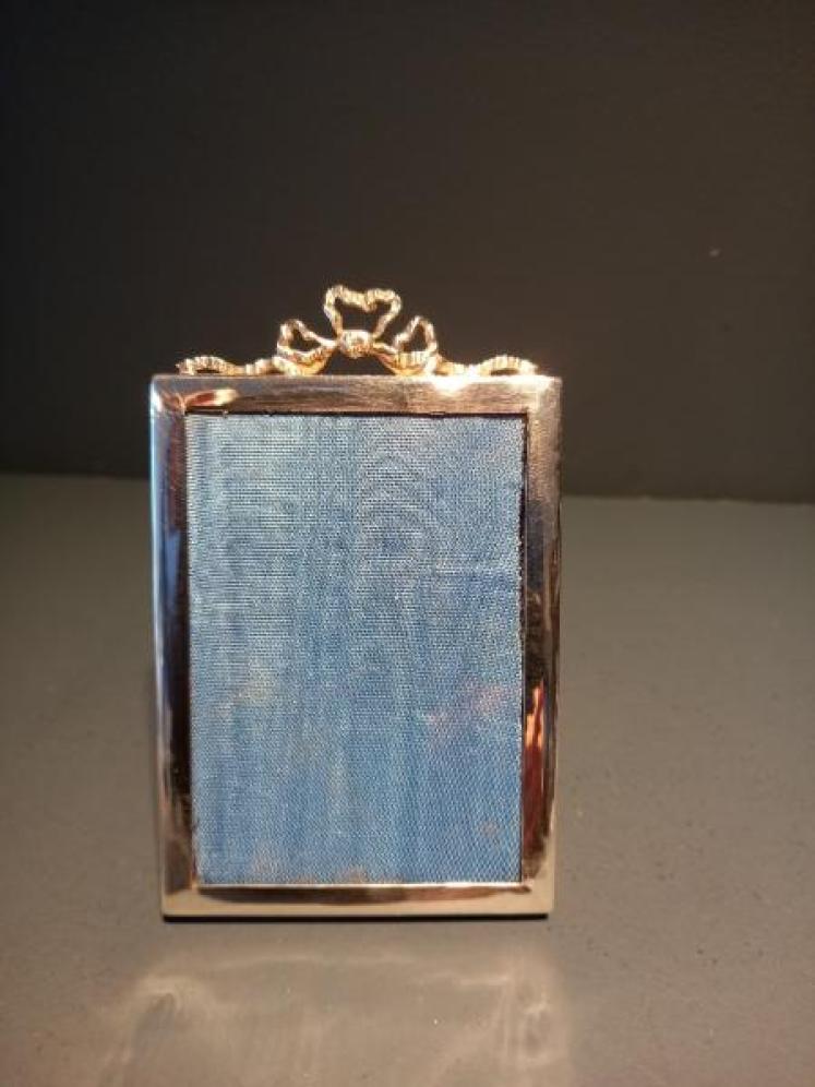 George V Period Silver Ribbon Top Photo Frame - Image 7
