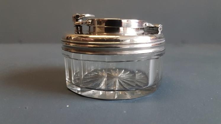 Rare Regency Period Silver and Cut Crystal Travelling Ink Well  - Image 1