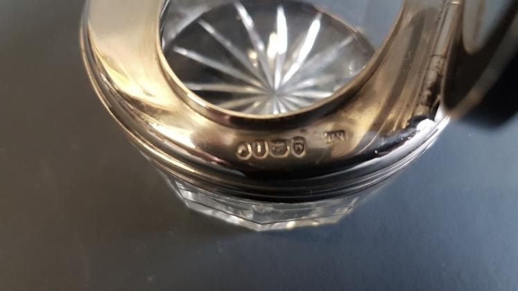 Rare Regency Period Silver and Cut Crystal Travelling Ink Well  - Image 7