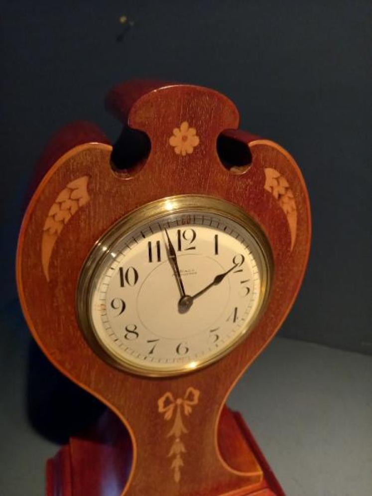 Superb Edwardian Inlaid Scalloped Top Mantel Clock - Image 2