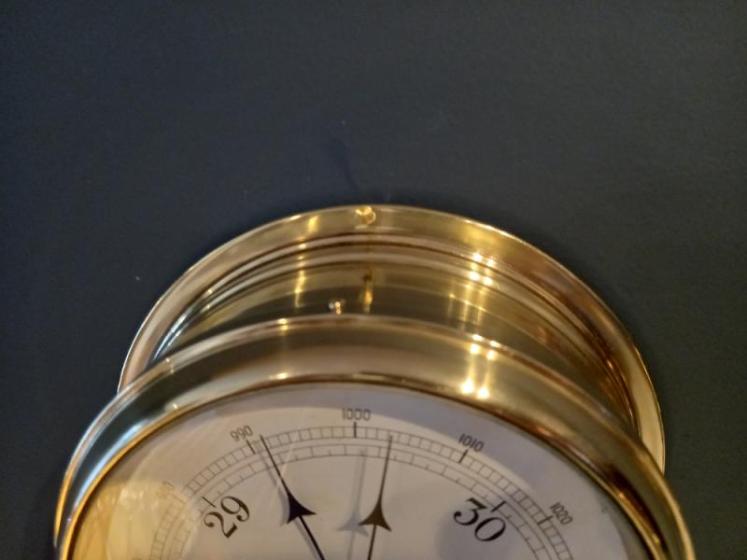 Antique Polished Brass Bulkhead Marine Barometer - Image 3