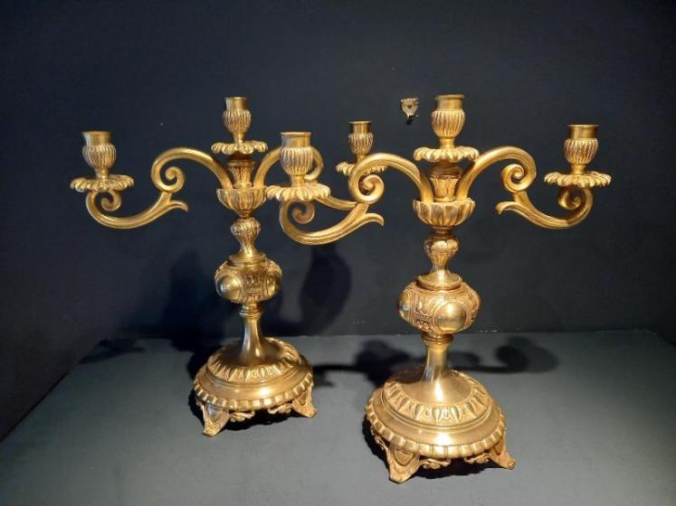 Superb Pair of Mid Victorian Gilded Candelabra - Image 7