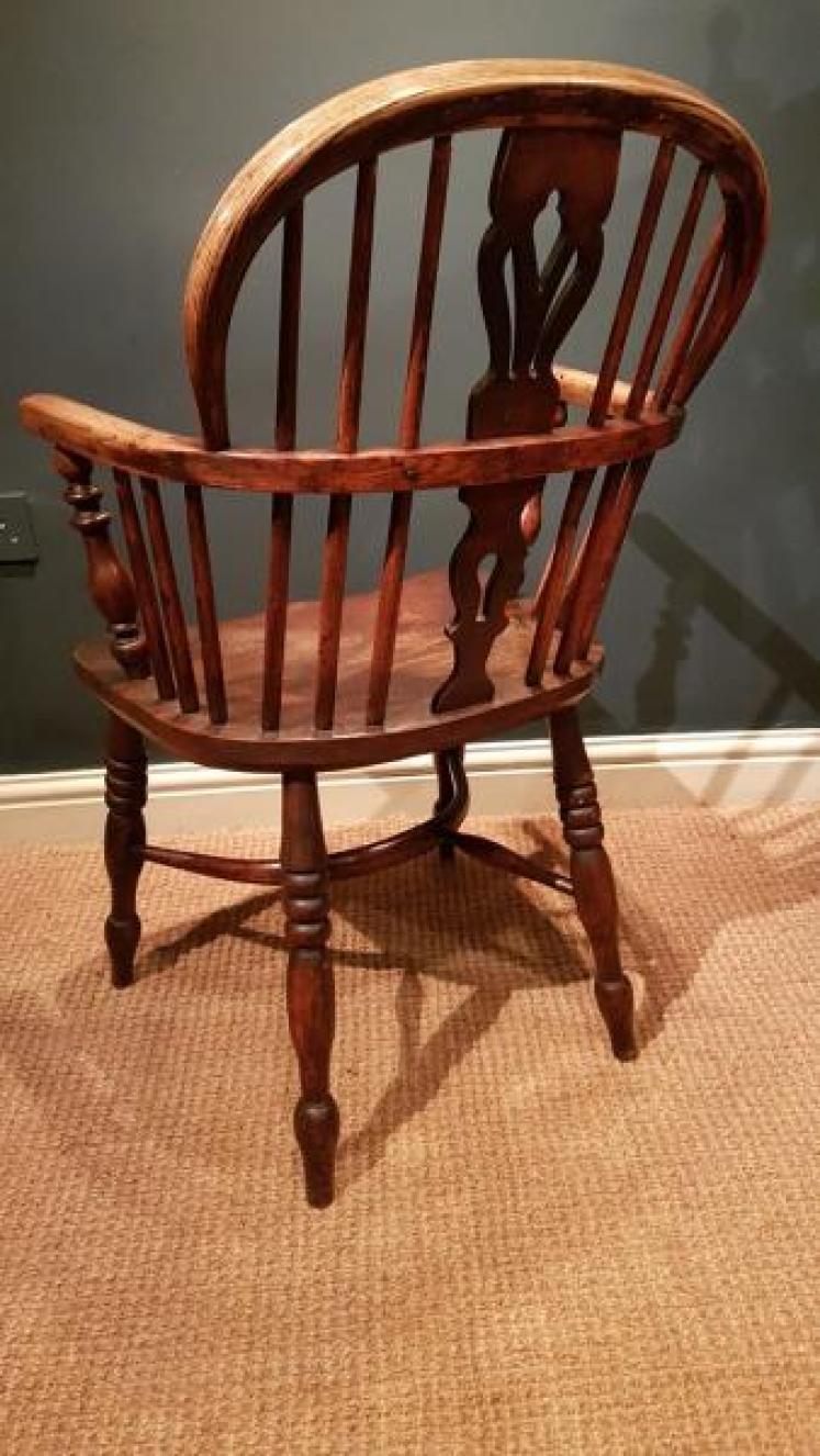 Early Victorian Ash and Elm Windsor Chair - Image 7