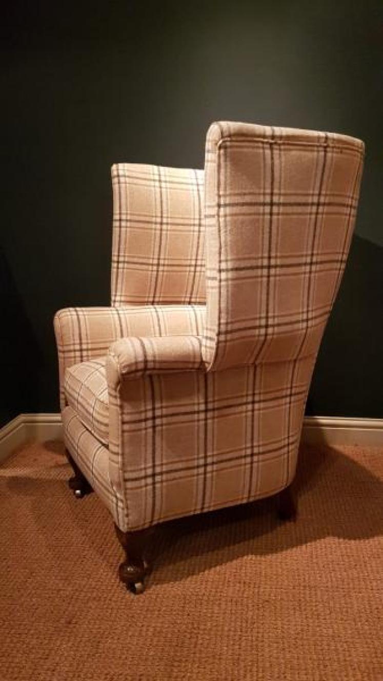 Superb Victorian Fluted Back Wing Arm Chair - Image 3