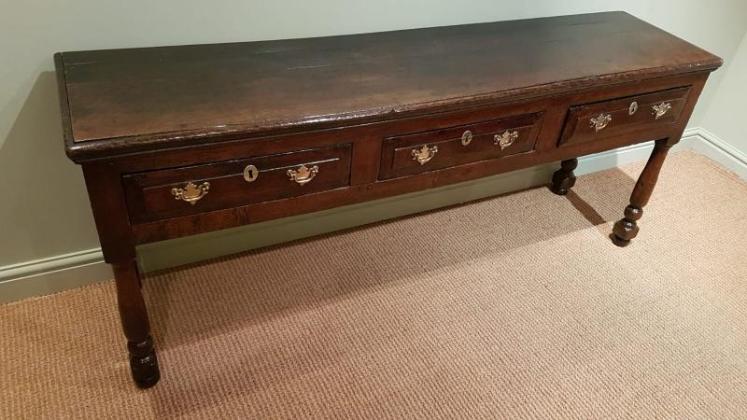 Superb George I Oak Dresser  - Image 2
