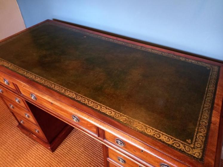 Antique Polished Mahogany Pedestal Desk - Image 2