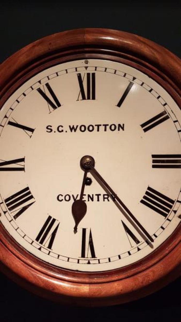 Late Victorian Walnut Cased Fusse Dial Clock - Image 3