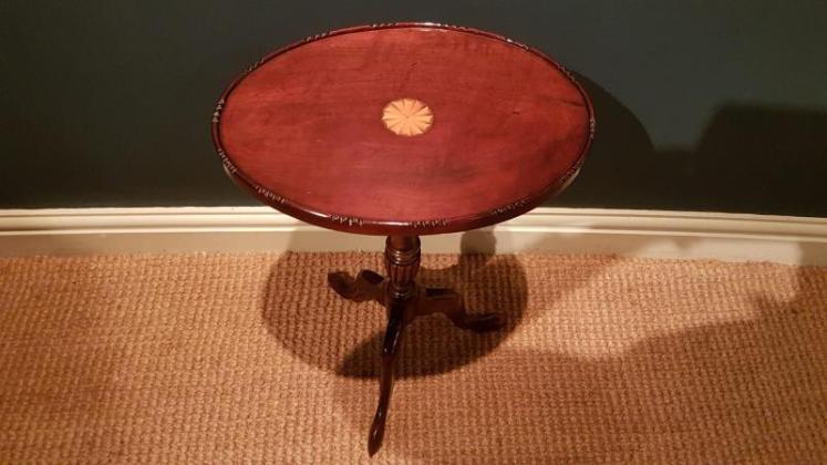 Superior Quality Edwardian Inlaid Mahogany Wine Table - Image 4