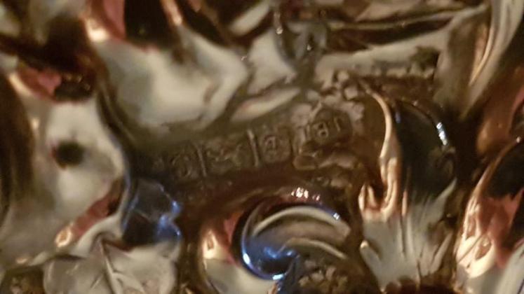 Fine Quality Edwardian Silver Tray - Image 4