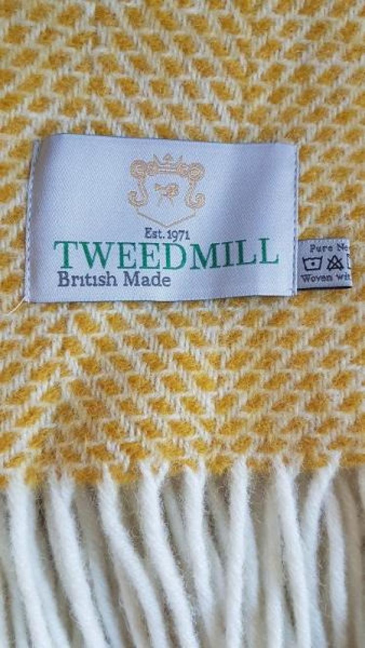 Tweedmill Beehive Yellow Throw - Image 2