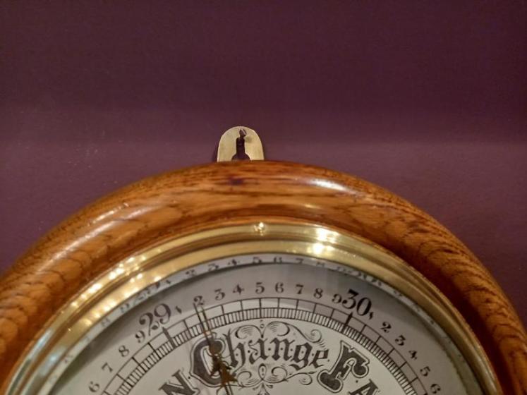 Superb Antique Polished Oak Ship's Barometer - Image 3