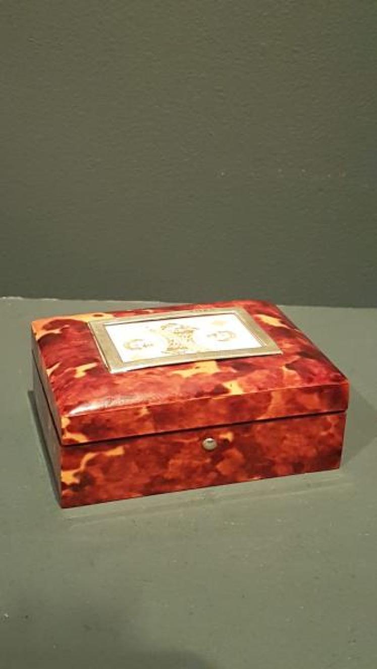 Superb Tortoise Shell and Silver Card Case - Image 1