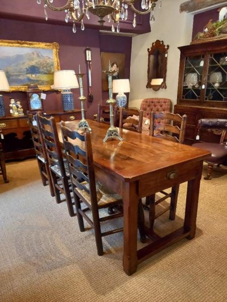 George III Period Elm Planked Top Farmhouse Table - Image 7