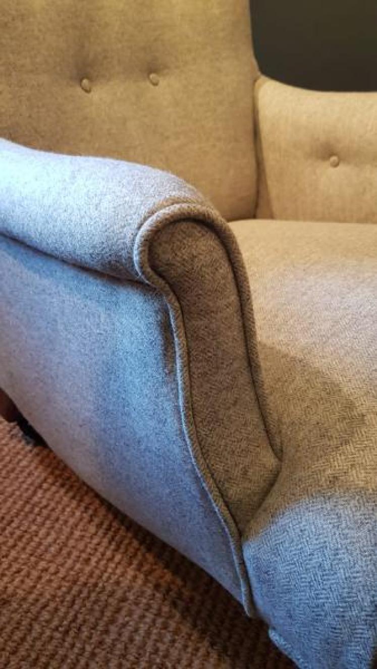 Superb Victorian Easy Chair - Image 2