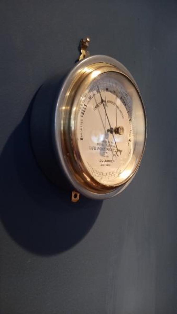 Antique RNLI Fisherman's Marine Barometer - Image 5