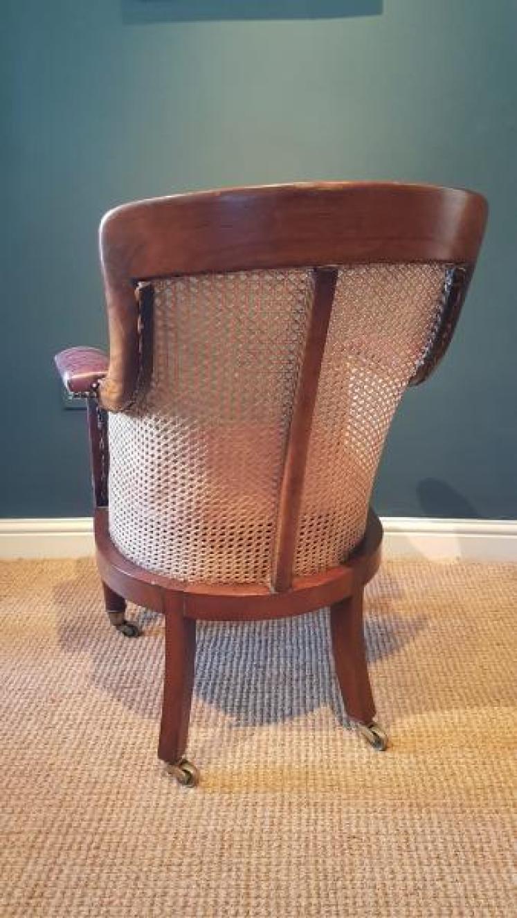 Outstanding Quality Regency Bergere Chair - Image 4