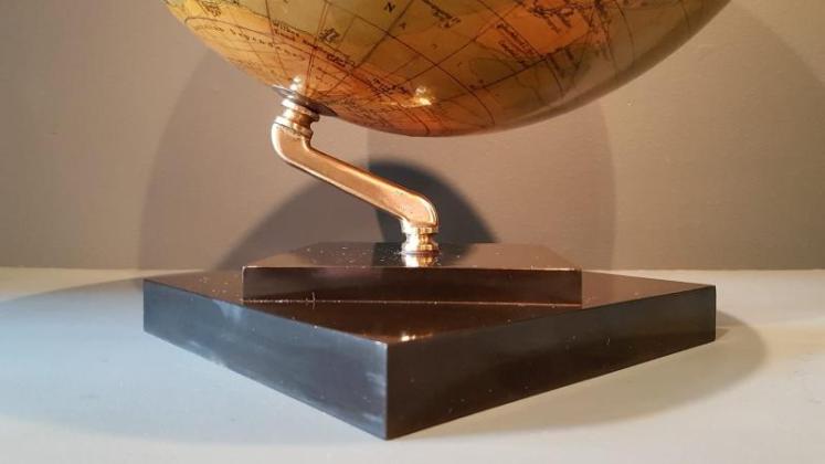 Original 1930's 14" Philips Plaster Globe - Image 2