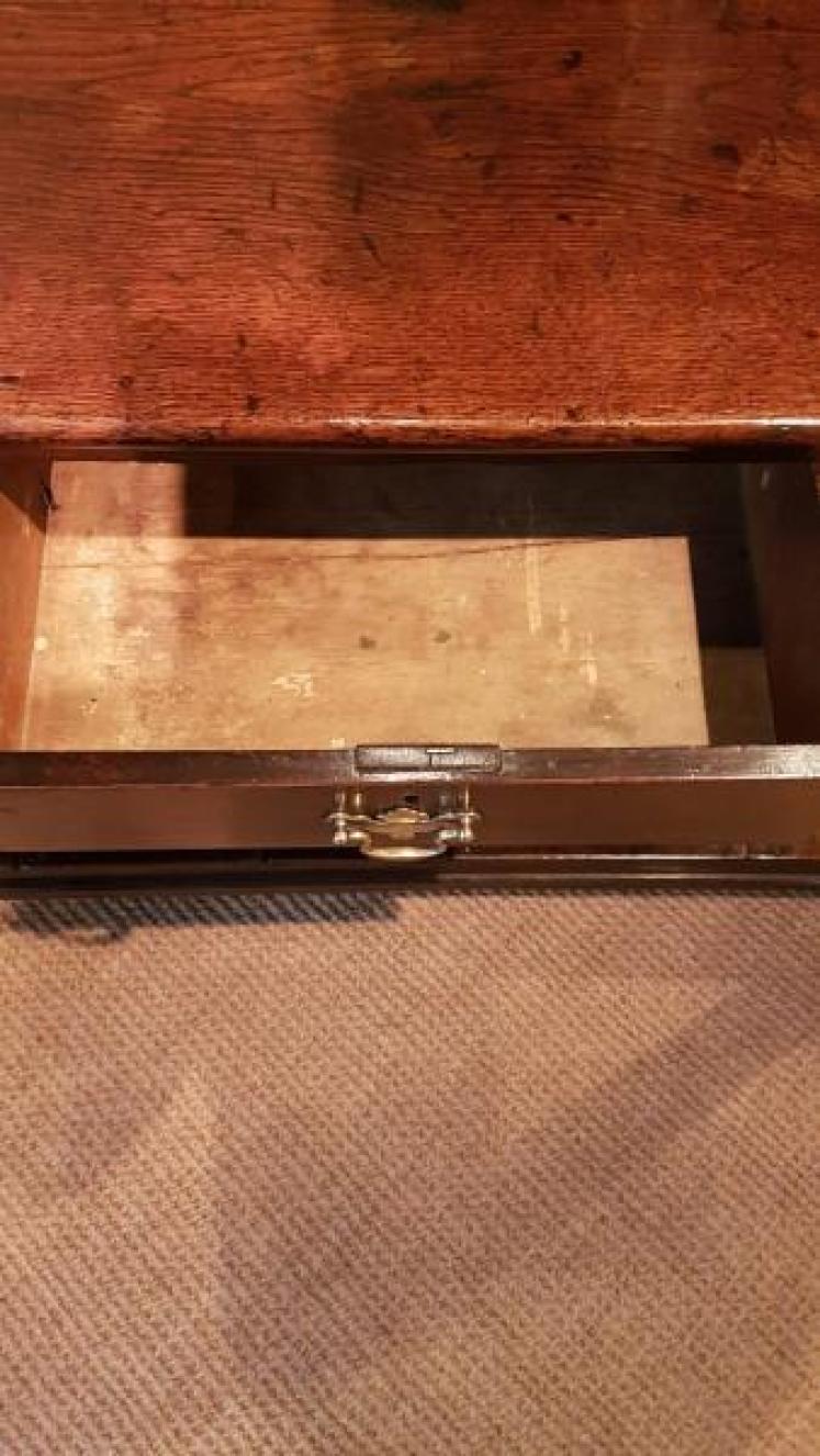 George II Oak Open Pot Board Dresser - Image 6