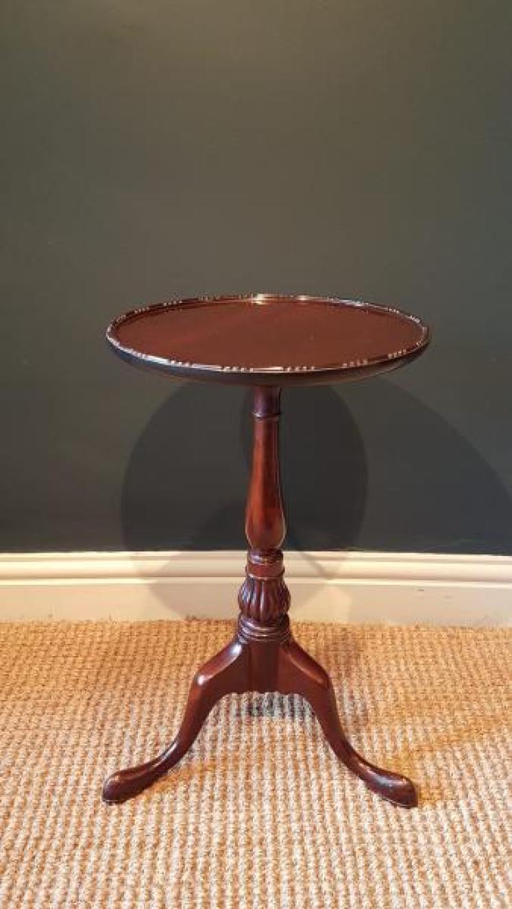  Quality Edwardian Mahogany Wine Table - Image 1